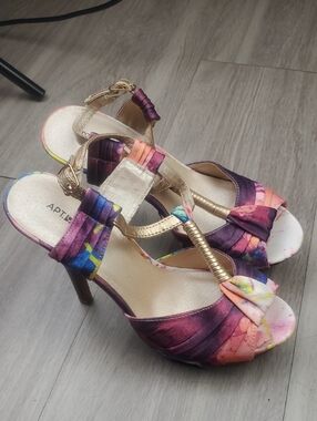 APT 9 Colorful Satin Platform Heels Women’s 7.5 Ankle Strap Stiletto Peep Toes